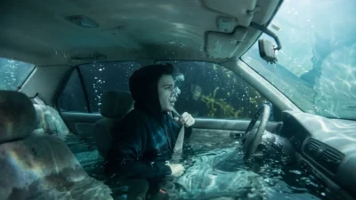 dream about drowning in a car